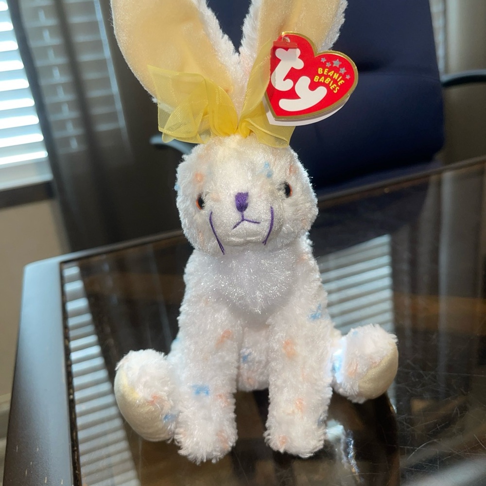 TY Beanie Baby Carrots Easter Bunny 2001 Mint w/Tag White Blue orange 6in plush